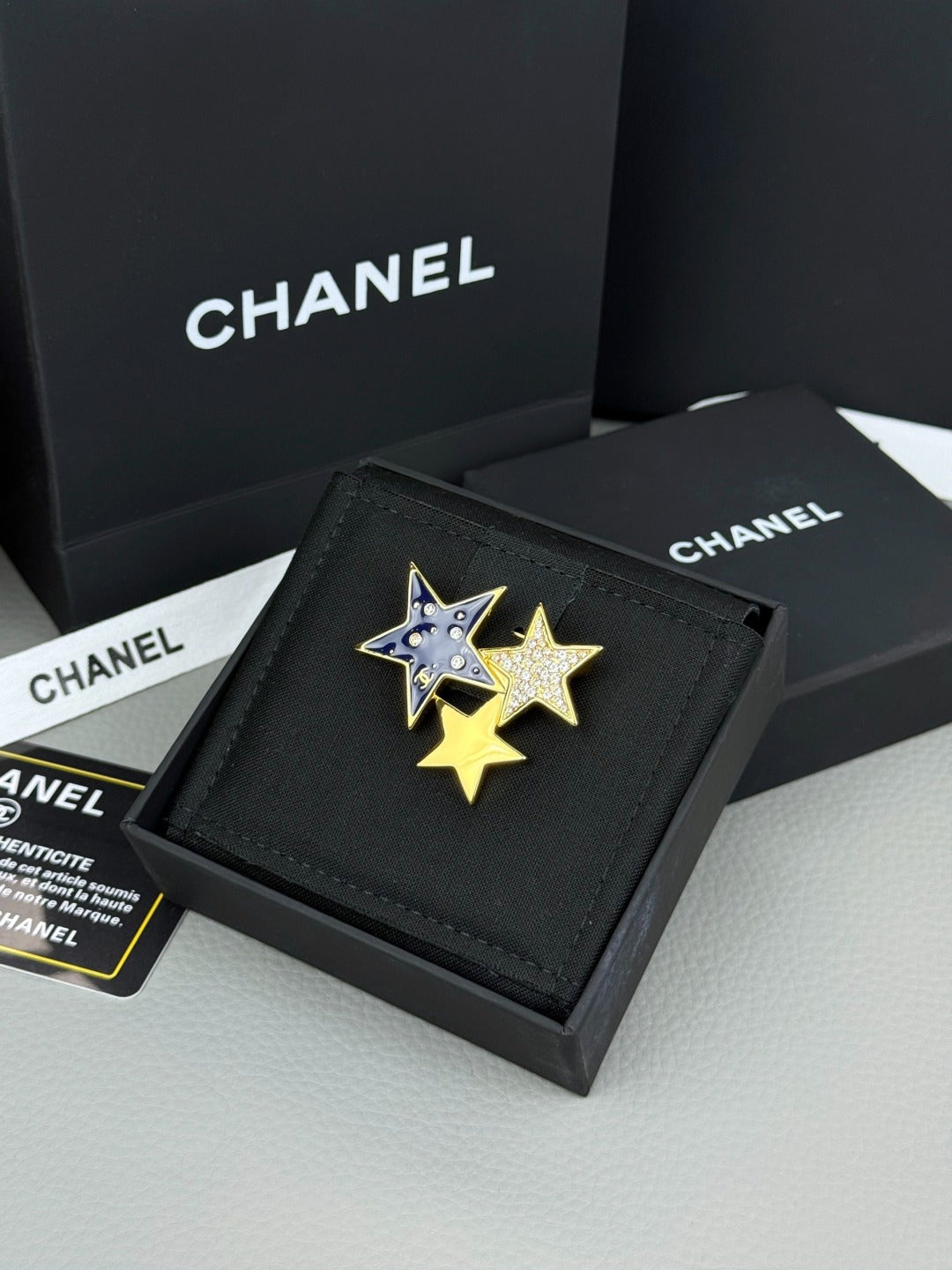 Premium Edition Brooch、Brooches Collection、CH*NEL Series、𝐁𝐫𝐨𝐨𝐜𝐡𝐞𝐬（𝐇）