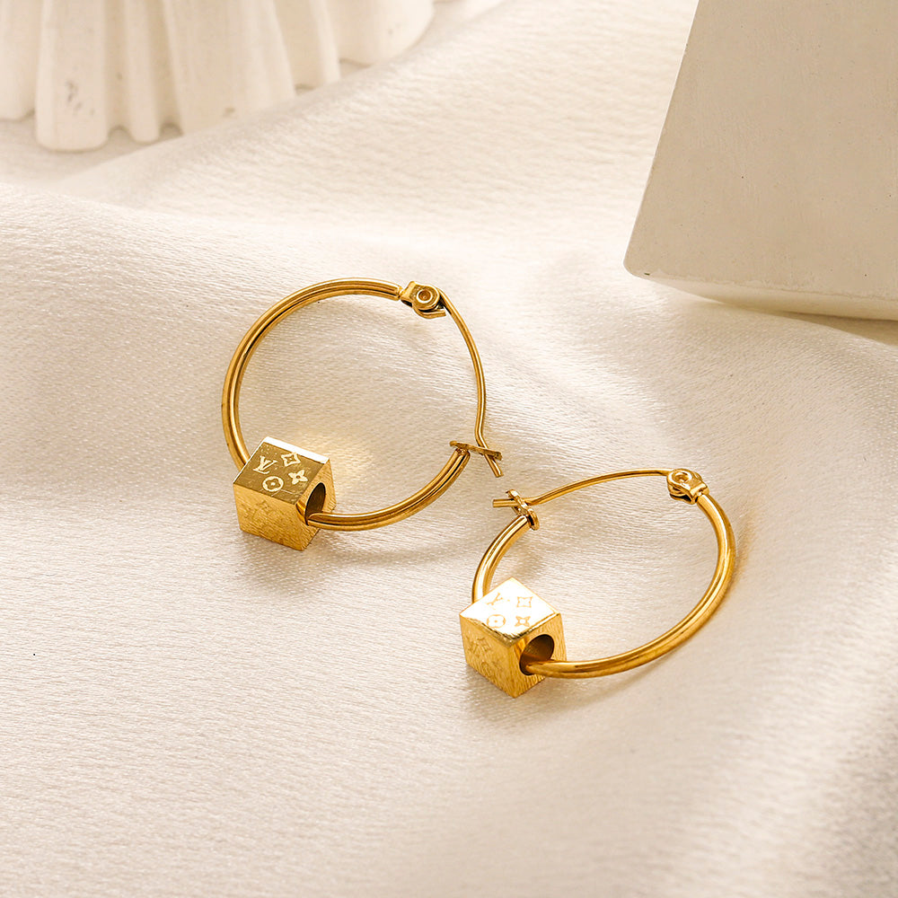 Set di anelli, orecchini, bracciale e collana in acciaio inossidabile 304