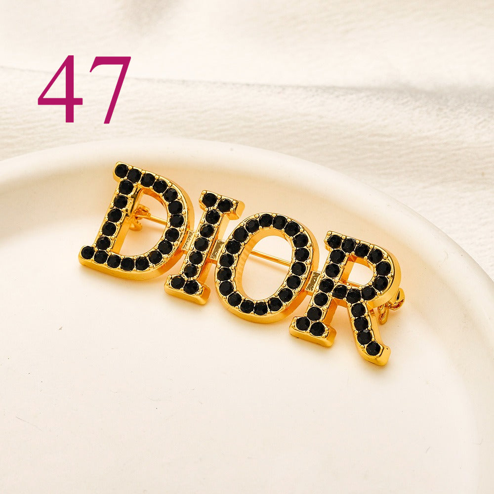 Fashion Brooch Collection,Brooches Collection、GU*CI Series、L*V Series、D*or Series、Y*L Series
