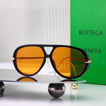 Classic Teardrop Aviator Sunglasses