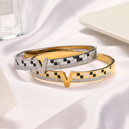 304 Stainless Steel Checkerboard V-Motif Pave Bangle Bracelet