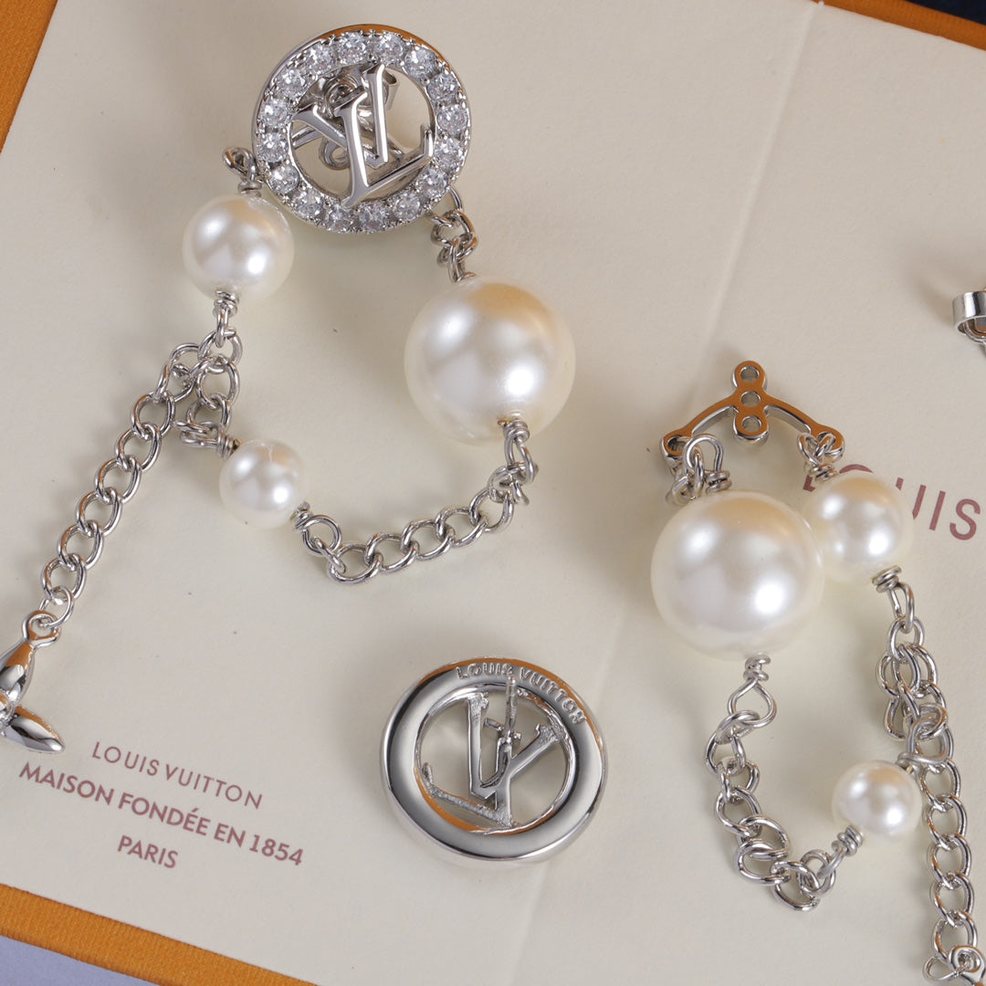 Pearl-Effect Bead & Star Chain Dangle Earrings