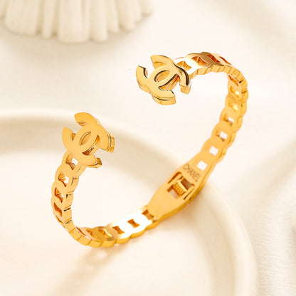 304 Stainless Steel Chain-Link Interlocking-C Cuff Bracelet