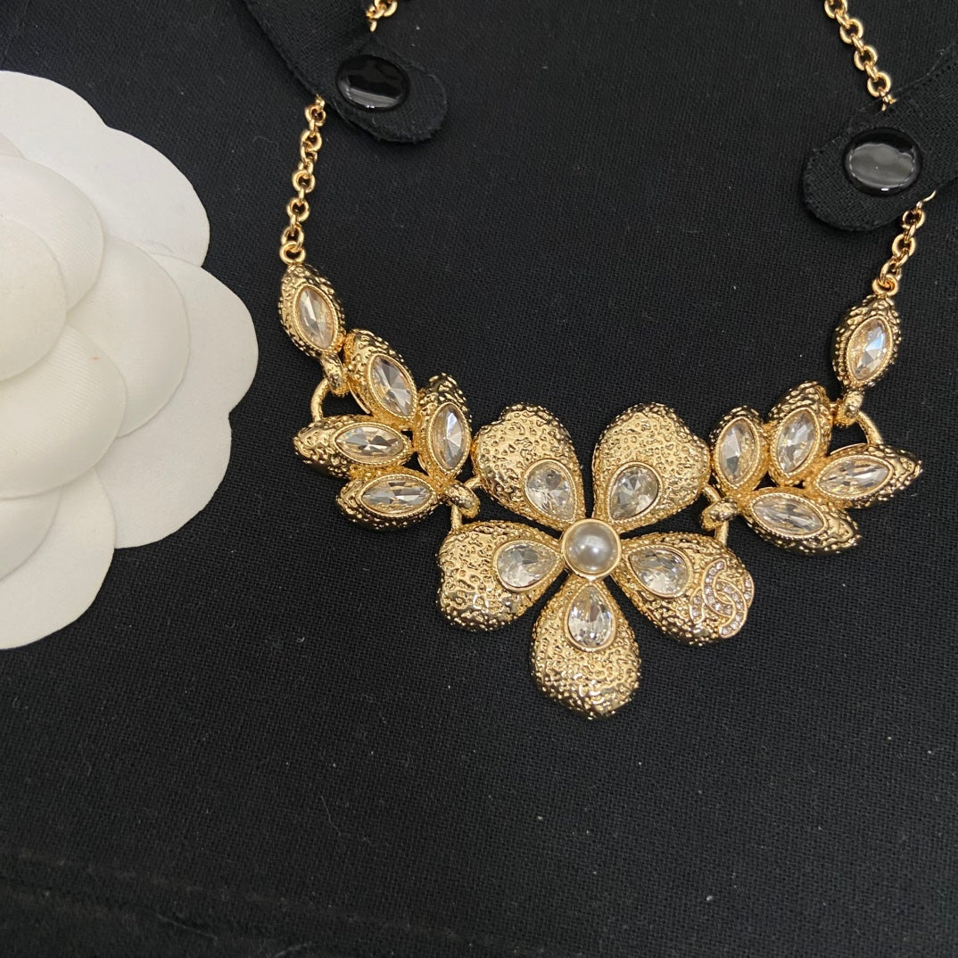 Statement Flower Cluster Necklace