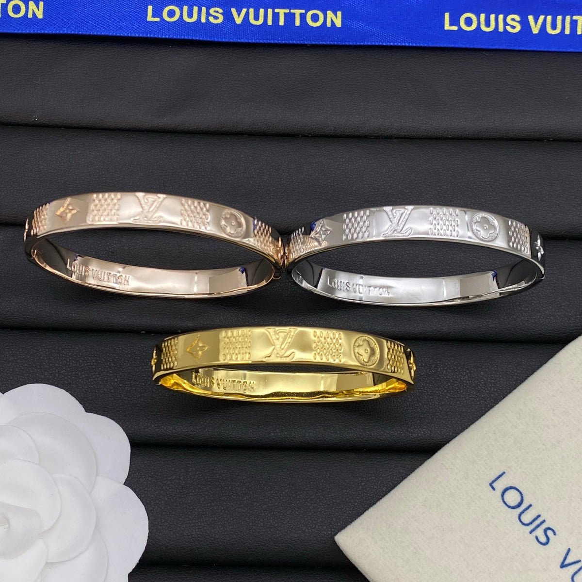 Textured Floral Motif Bangle Bracelet
