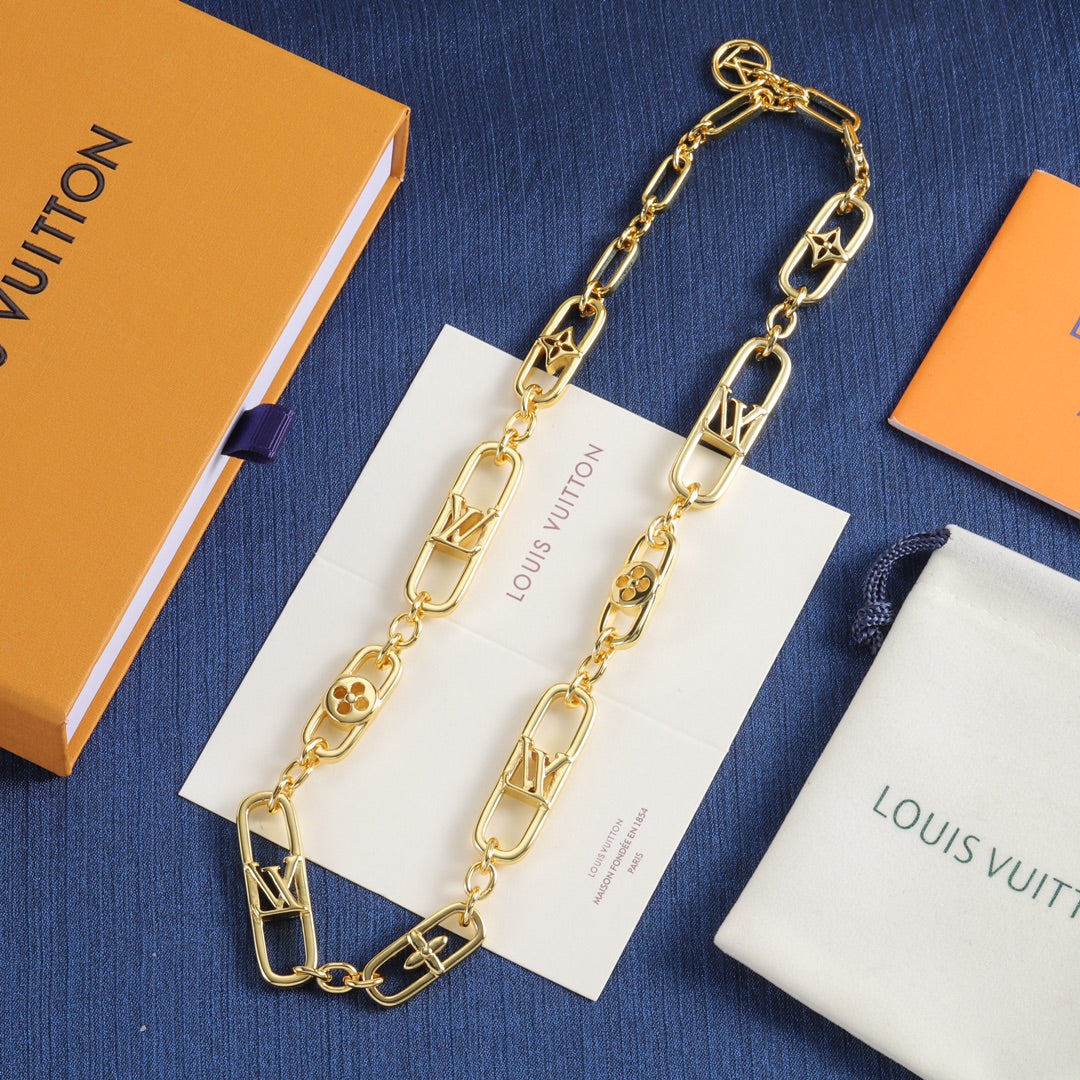 Chunky Paperclip Chain Necklace