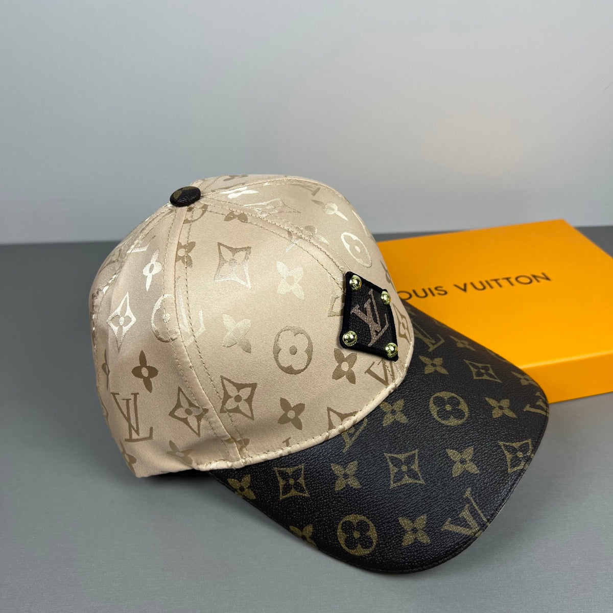 Trendy Unisex Fashion Baseball Cap  L*V Series、Fashion Caps