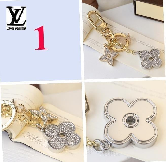Premium Fashion Keychain Stylish Accessory、L*V Series、𝐊𝐞𝐲𝐜𝐡𝐚𝐢𝐧𝐬 & 𝐊𝐞𝐲 𝐑𝐢𝐧𝐠𝐬（𝐇）
