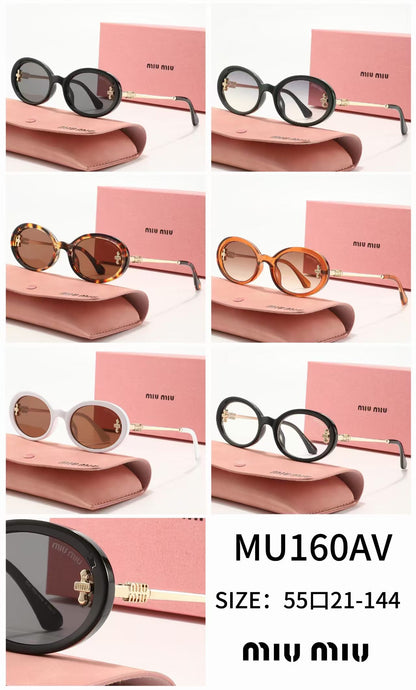 Round Sunglasses with Patterned Rims