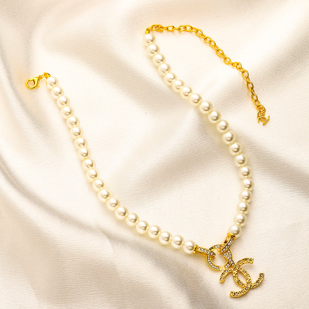 Set di Orecchini, Bracciale e Collana in Lega con Logo Stampato