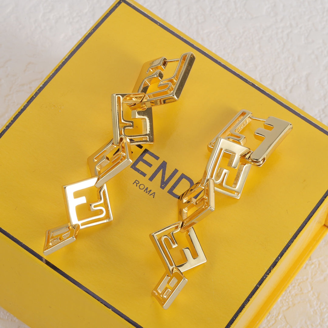 Geometric Link Dangle Earrings