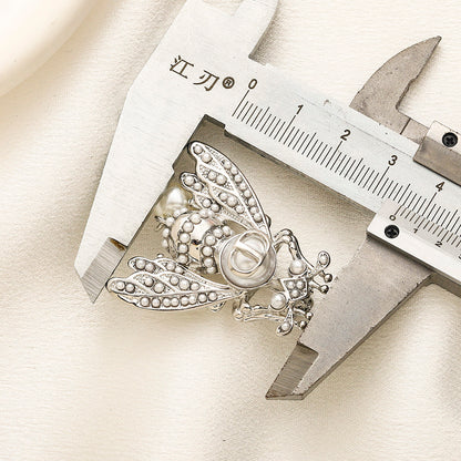 Alloy Stamped Logo Brooch,Brooches Collection、D*or Series