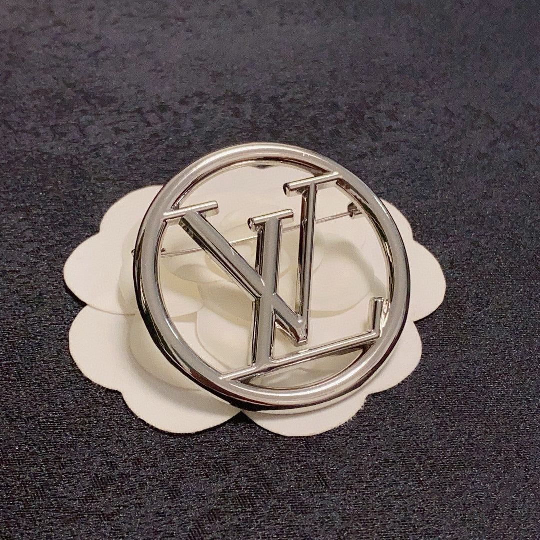 Premium Edition Brooch、Brooches Collection、L*V Series、𝐁𝐫𝐨𝐨𝐜𝐡𝐞𝐬（𝐇）