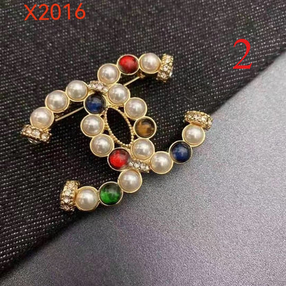 Alloy Stamped Logo Brooch,Brooches Collection、CH*NEL Series