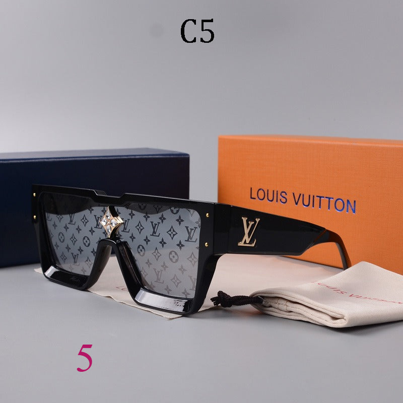 Flat-Top Square Sunglasses with Star Bridge Detail