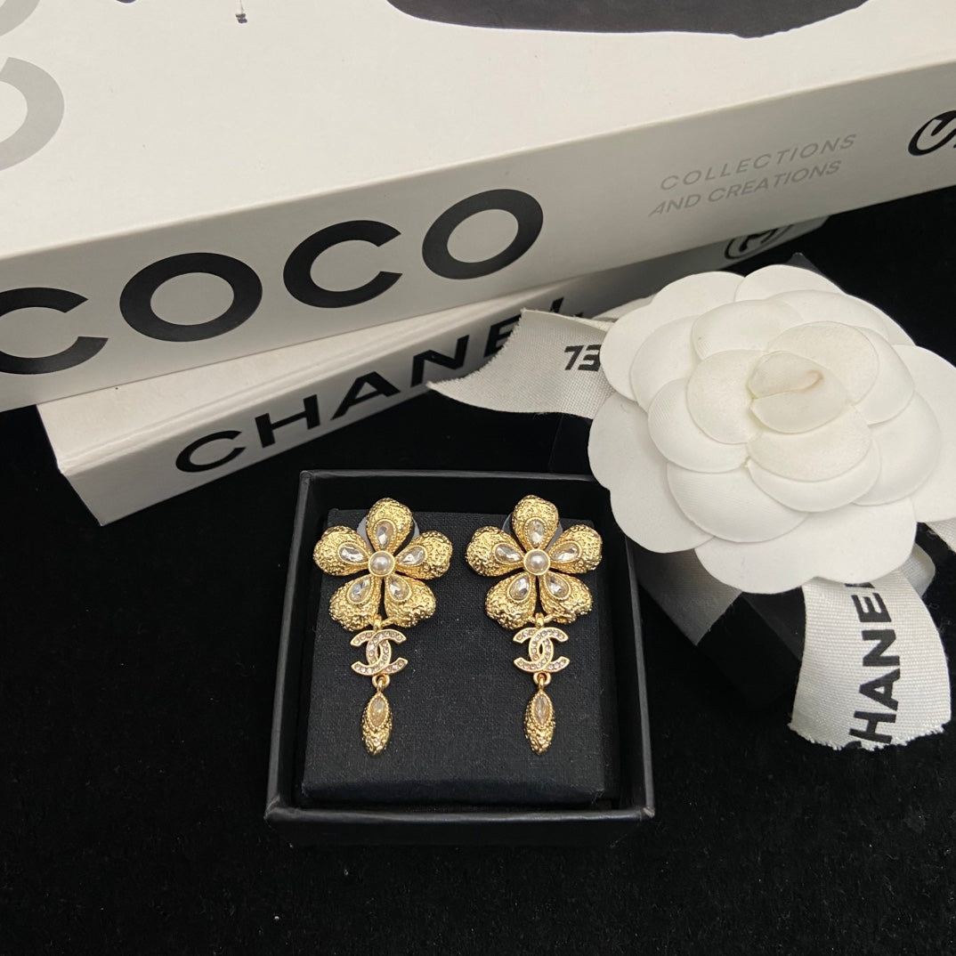 Pearl-Effect Flower & Chain Drop Earrings