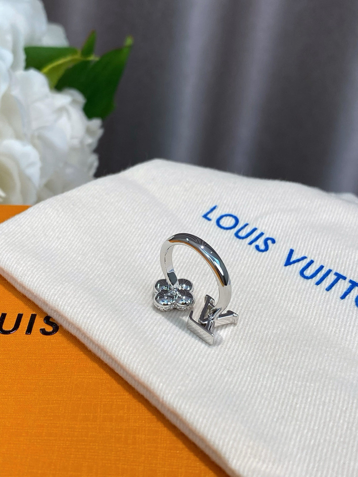 Premium Edition Ring,Rings Collection、L*V Series、𝐑𝐢𝐧𝐠𝐬（𝐇）