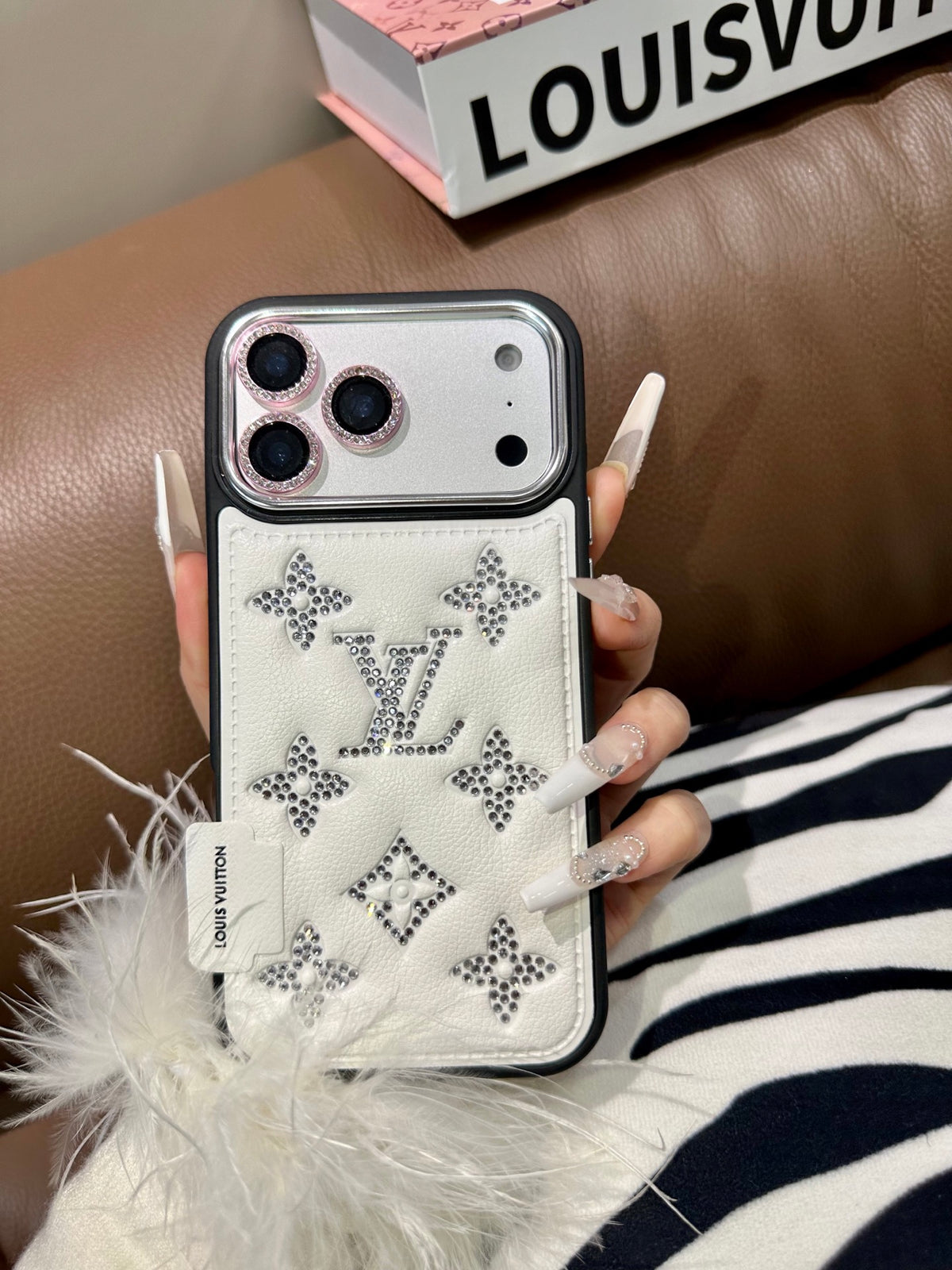 Fashion Aesthetic Shock Absorbing Protective Phone Case L*V Series、Fashion Phone Case