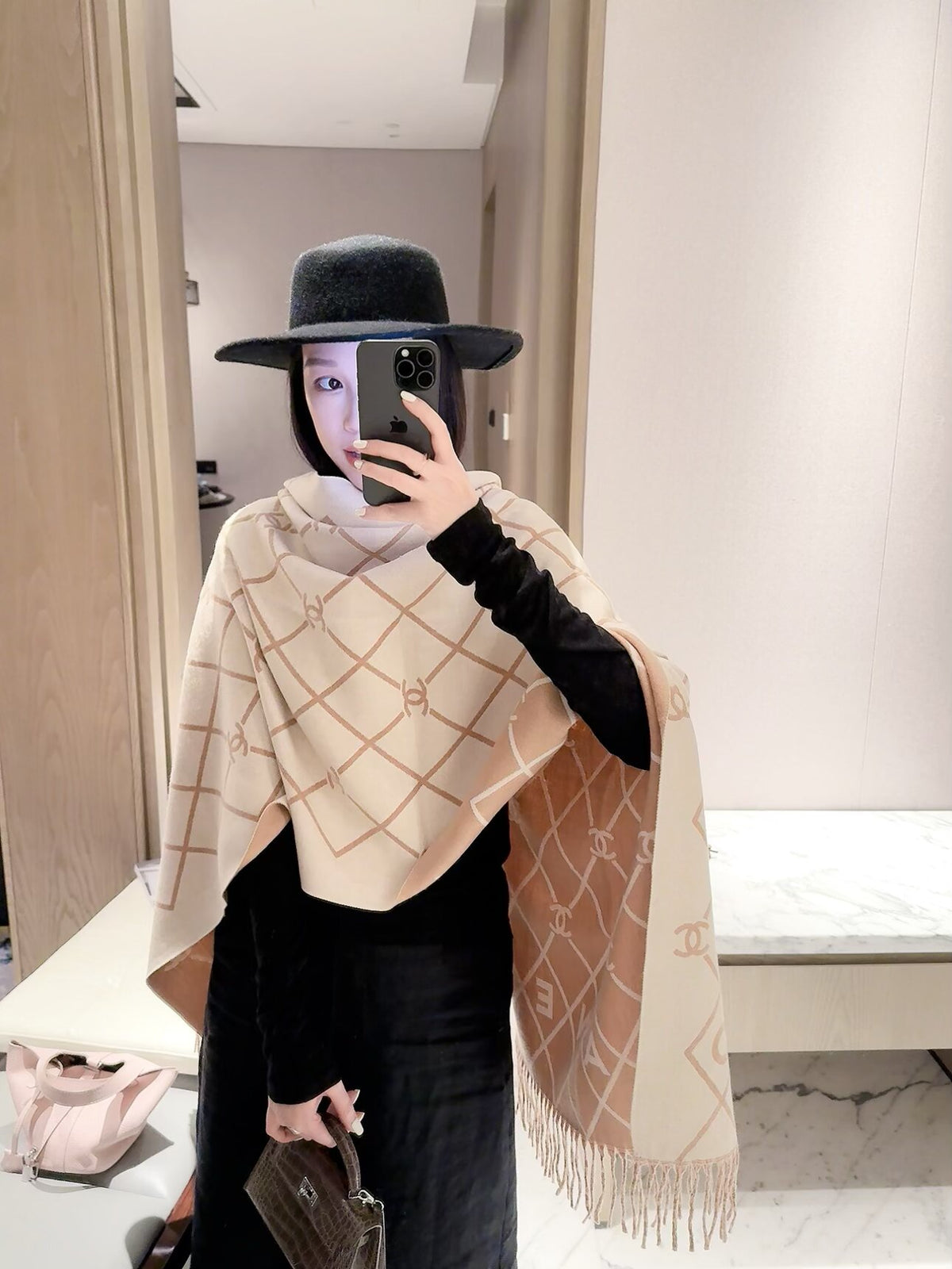 Diamond Lattice Wrap Scarf