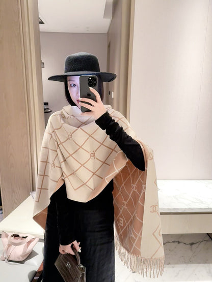 Diamond Lattice Wrap Scarf