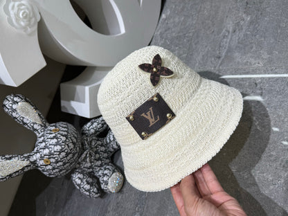 Adjustable Sun Hat for Men Women Outdoor UV Protection L*V Series、Fashion Caps