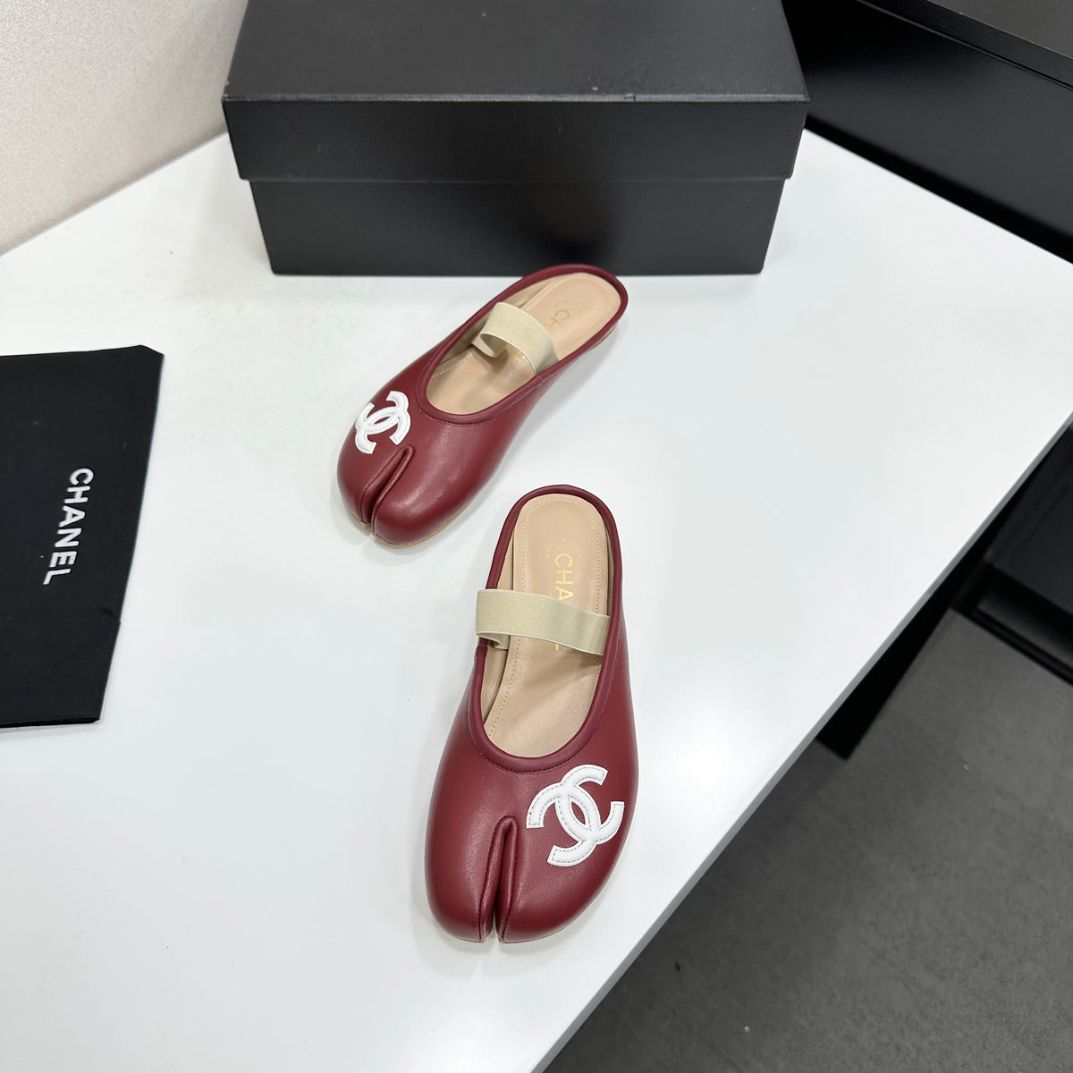 Fashion Sandals & Slippers Daily Footwear  CH*NEL Series、Fashion Sandals & Slippers