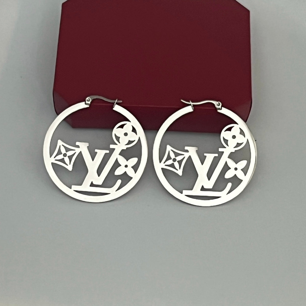 304 Stainless Steel Floral Monogram Hoop Earrings