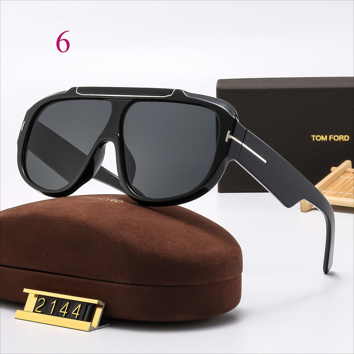 Oversized Navigator Sunglasses with T-Bar Temple Detail