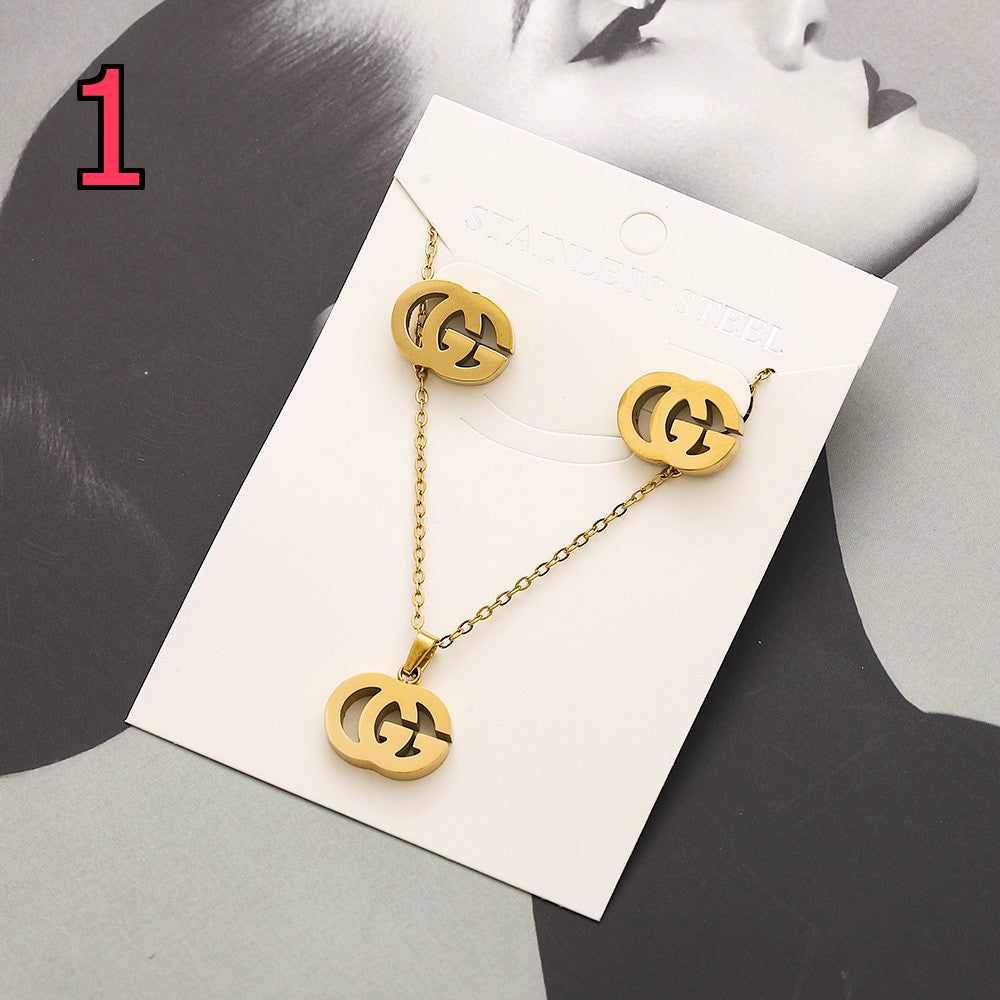 Schmuckset aus Edelstahl 304 (Ohrringe und Halskette)