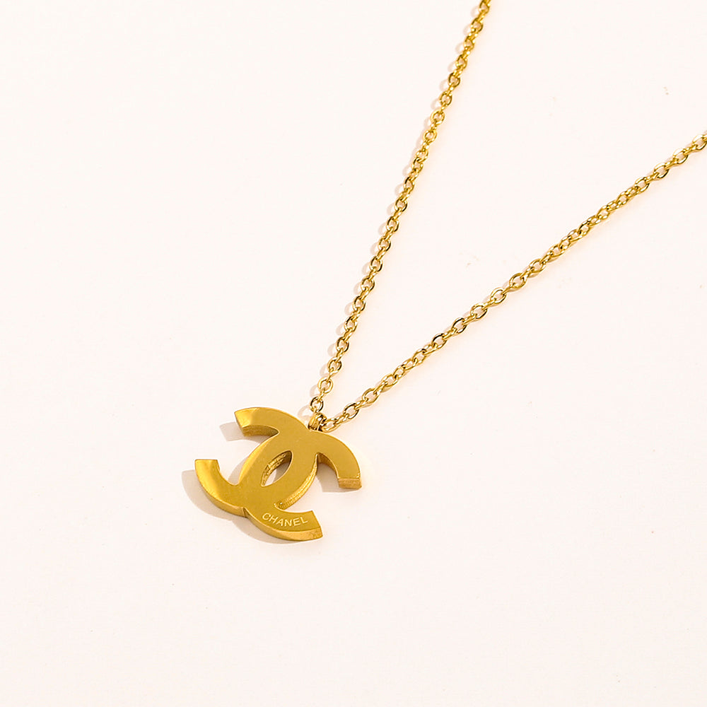 304 Stainless Steel Bold Interlocking-C Pendant Necklace