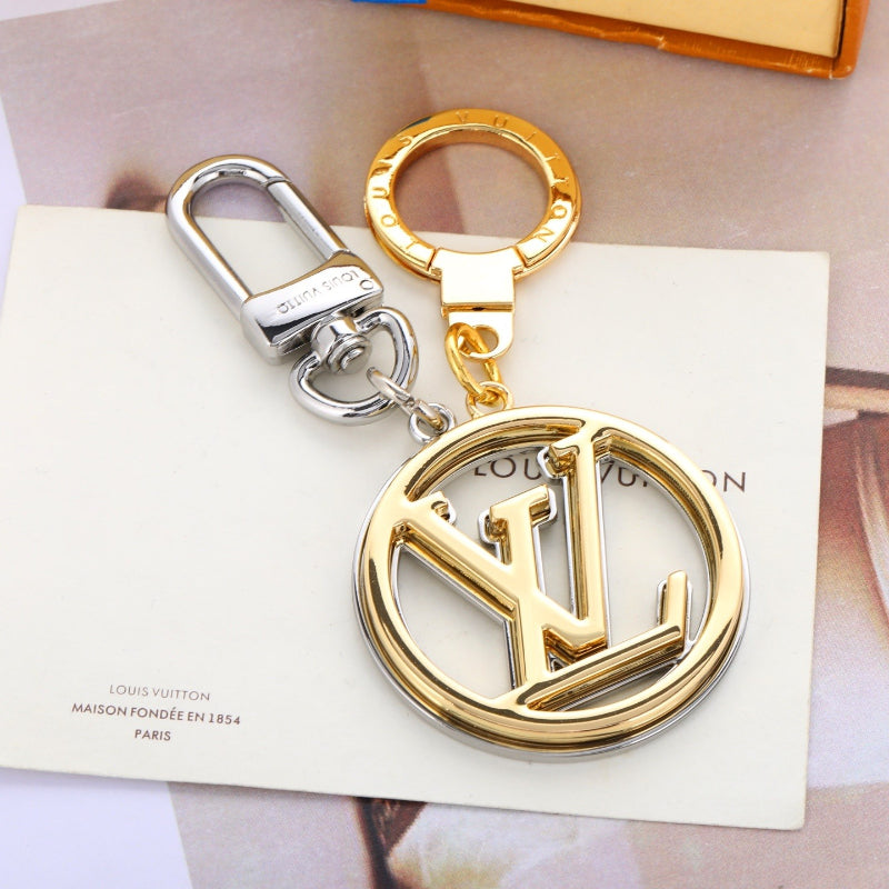 Premium Fashion Keychain Stylish Accessory、L*V Series、𝐊𝐞𝐲𝐜𝐡𝐚𝐢𝐧𝐬 & 𝐊𝐞𝐲 𝐑𝐢𝐧𝐠𝐬（𝐇）