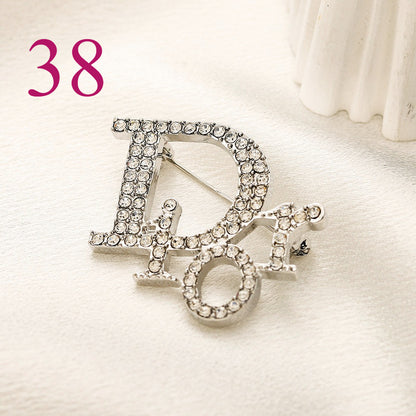 Fashion Brooch Collection,Brooches Collection、GU*CI Series、L*V Series、D*or Series、Y*L Series