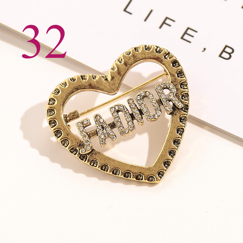 Fashion Brooch Collection,Brooches Collection、GU*CI Series、L*V Series、D*or Series、Y*L Series