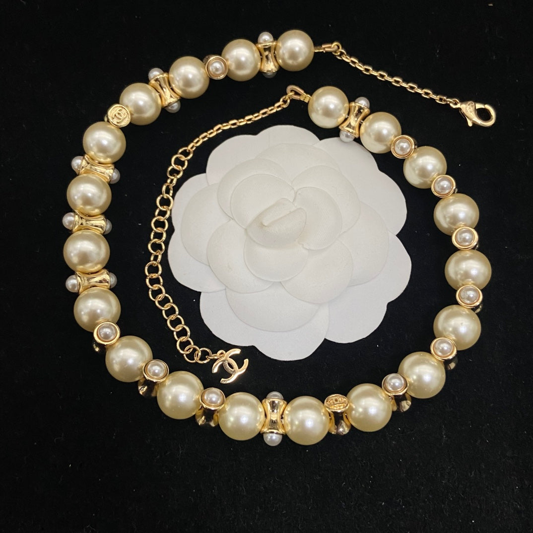 Classic Pearl-Look Beaded Choker