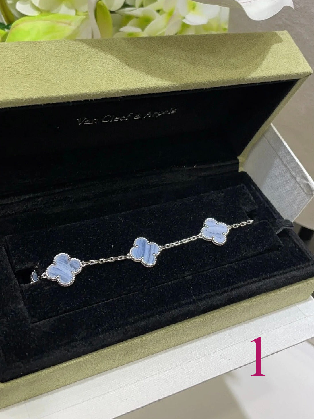 Beaded-Edge Quatrefoil Station Bracelet