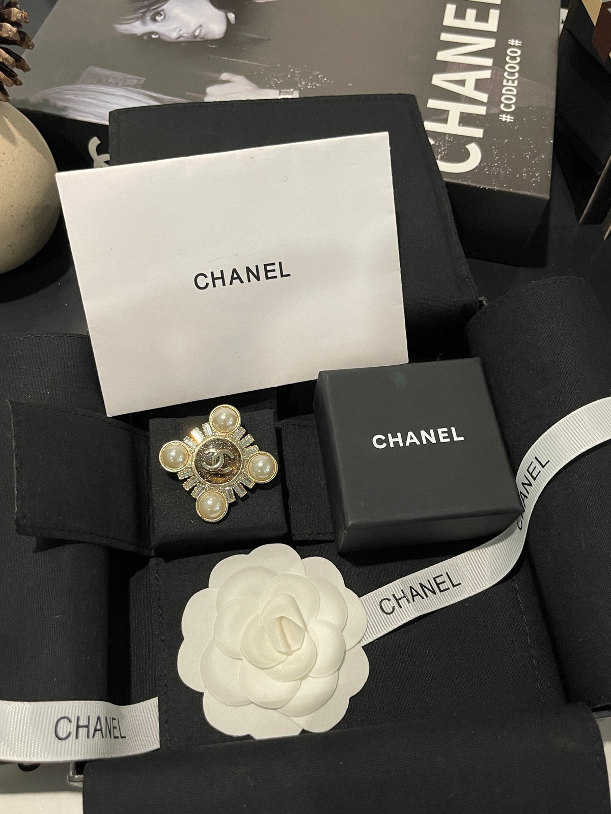 Premium Edition Brooch、Brooches Collection、CH*NEL Series、𝐁𝐫𝐨𝐨𝐜𝐡𝐞𝐬（𝐇）