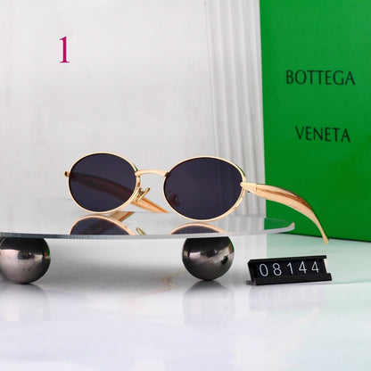 Round Sunglasses with Textured Metal Temples
