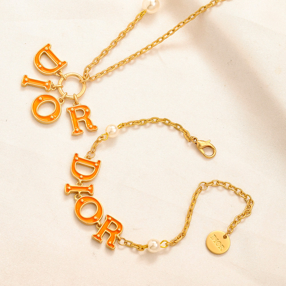 Set collana e bracciale con logo stampato in lega 304