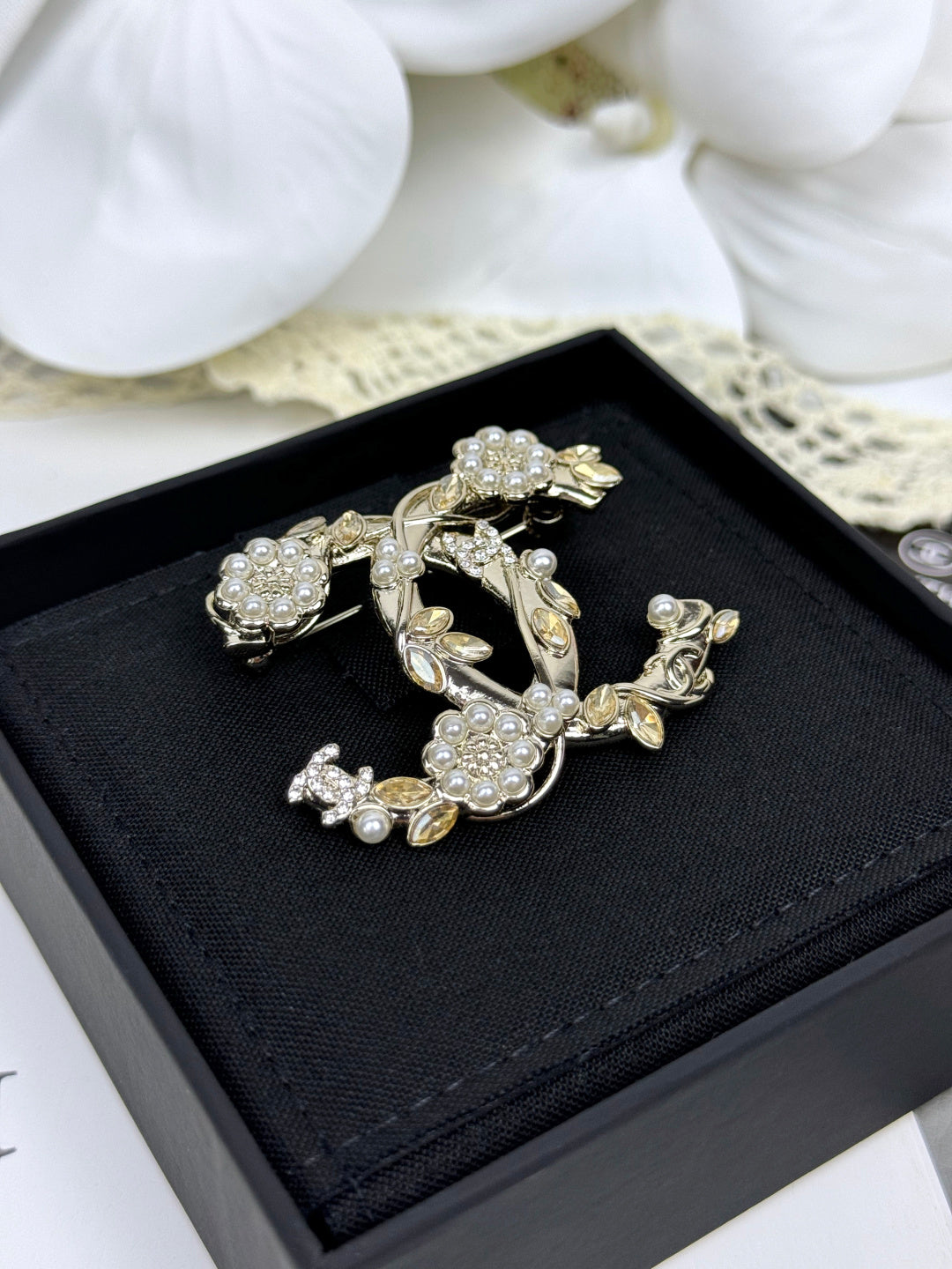 Premium Edition Brooch、Brooches Collection、CH*NEL Series、𝐁𝐫𝐨𝐨𝐜𝐡𝐞𝐬（𝐇）
