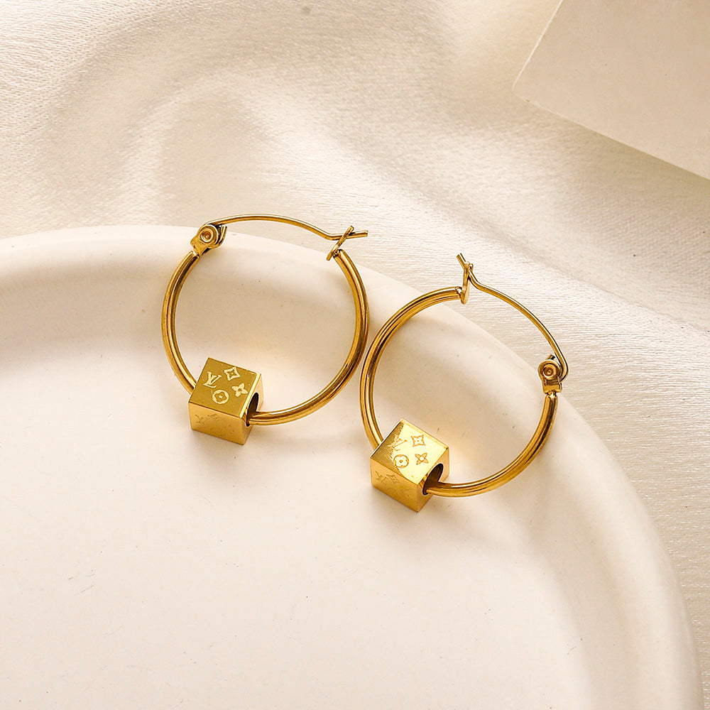 Set di anelli, orecchini, bracciale e collana in acciaio inossidabile 304