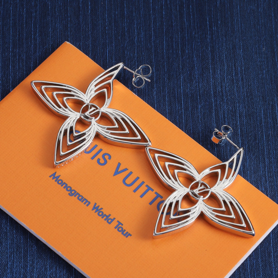 Openwork Four-Petal Flower Drop Earrings
