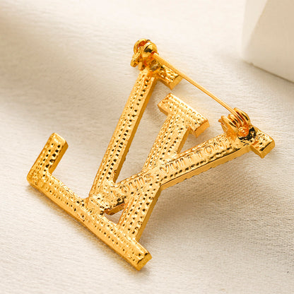 Alloy Steel Stamped Logo Brooch,Brooches Collection、L*V Series