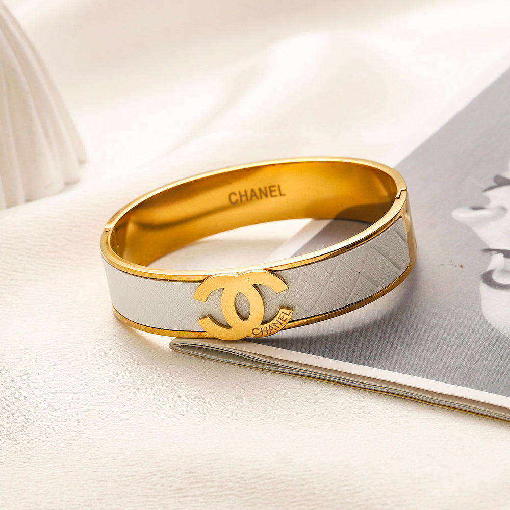 Armband aus gestanztem Edelstahl 304 mit Logo