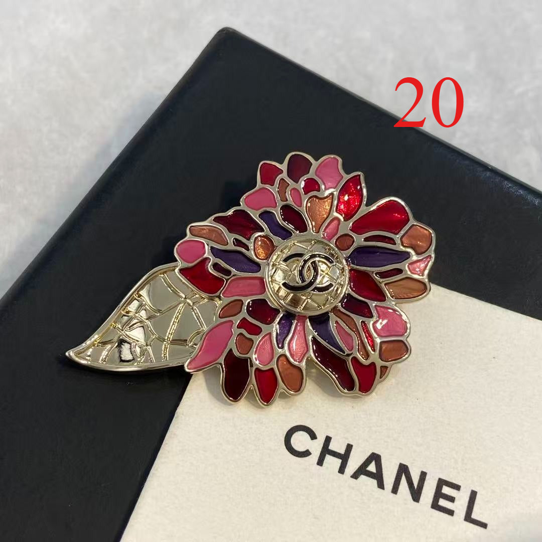 Alloy Stamped Logo Brooch,Brooches Collection、CH*NEL Series