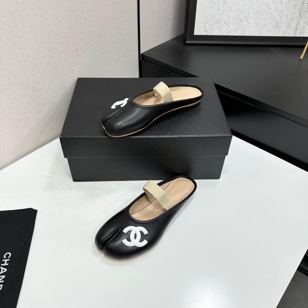 Fashion Sandals & Slippers Daily Footwear  CH*NEL Series、Fashion Sandals & Slippers