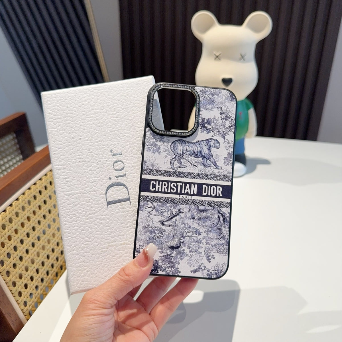 Fashion Aesthetic Shock Absorbing Protective Phone Case  D*or Series、Fashion Phone Case