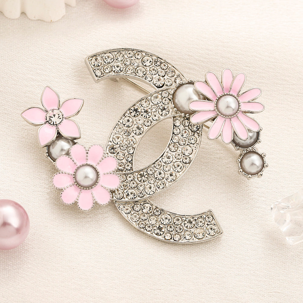 Alloy Stamped Logo Brooch,Brooches Collection、CH*NEL Series