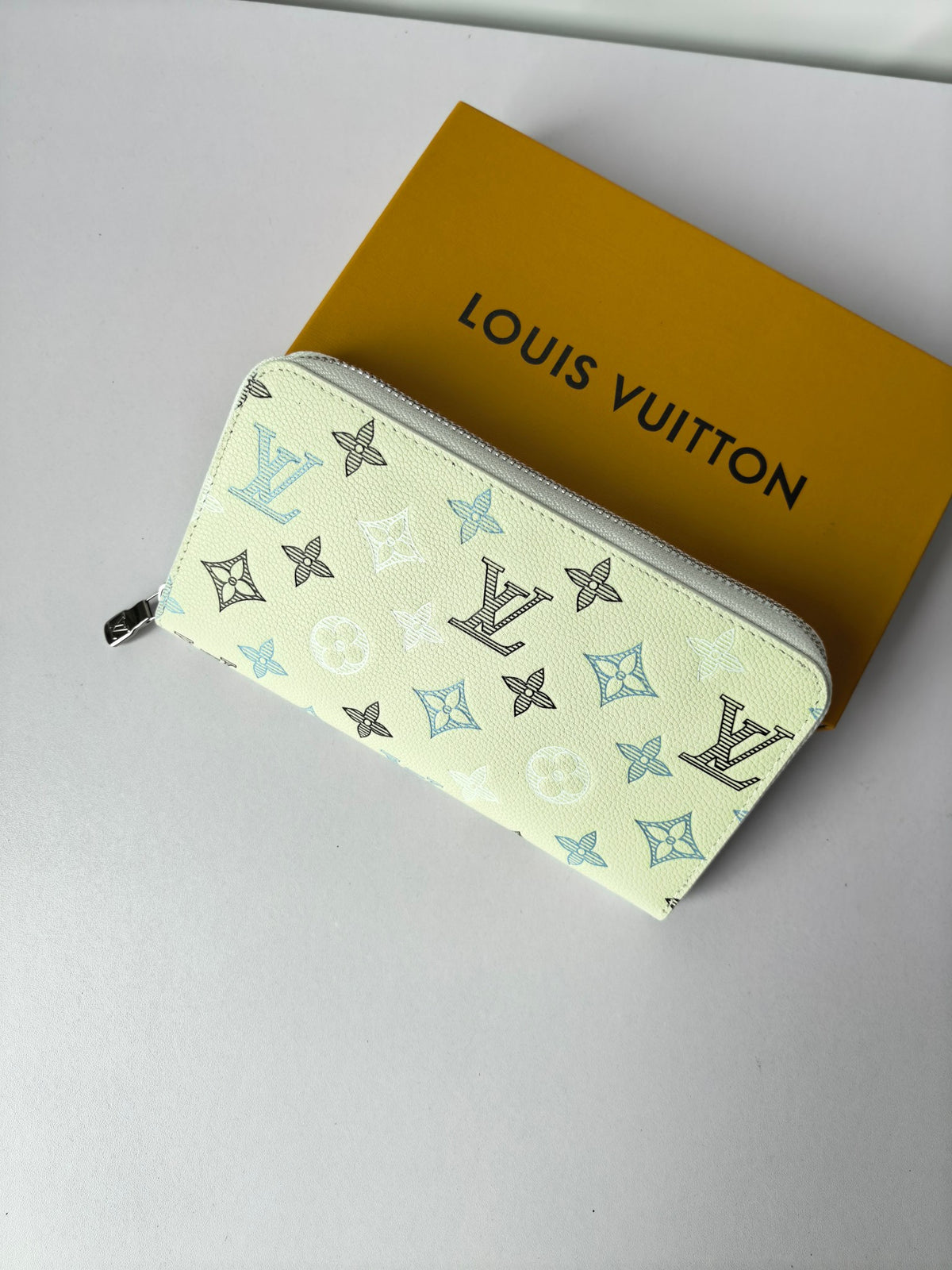 Luxury‑Inspired Trendy Wallets 005 L*V Series、Fashion Bags