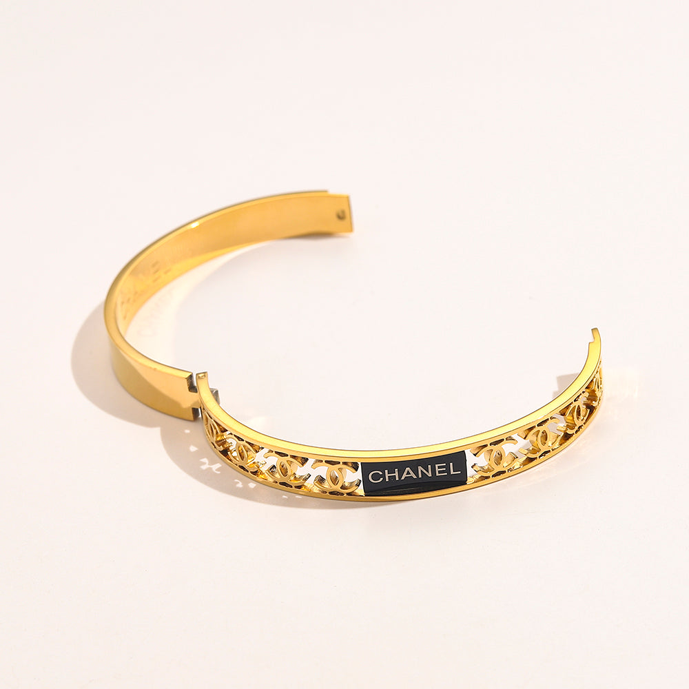 304 Stainless Steel Openwork Star & Letter Bangle Bracelet