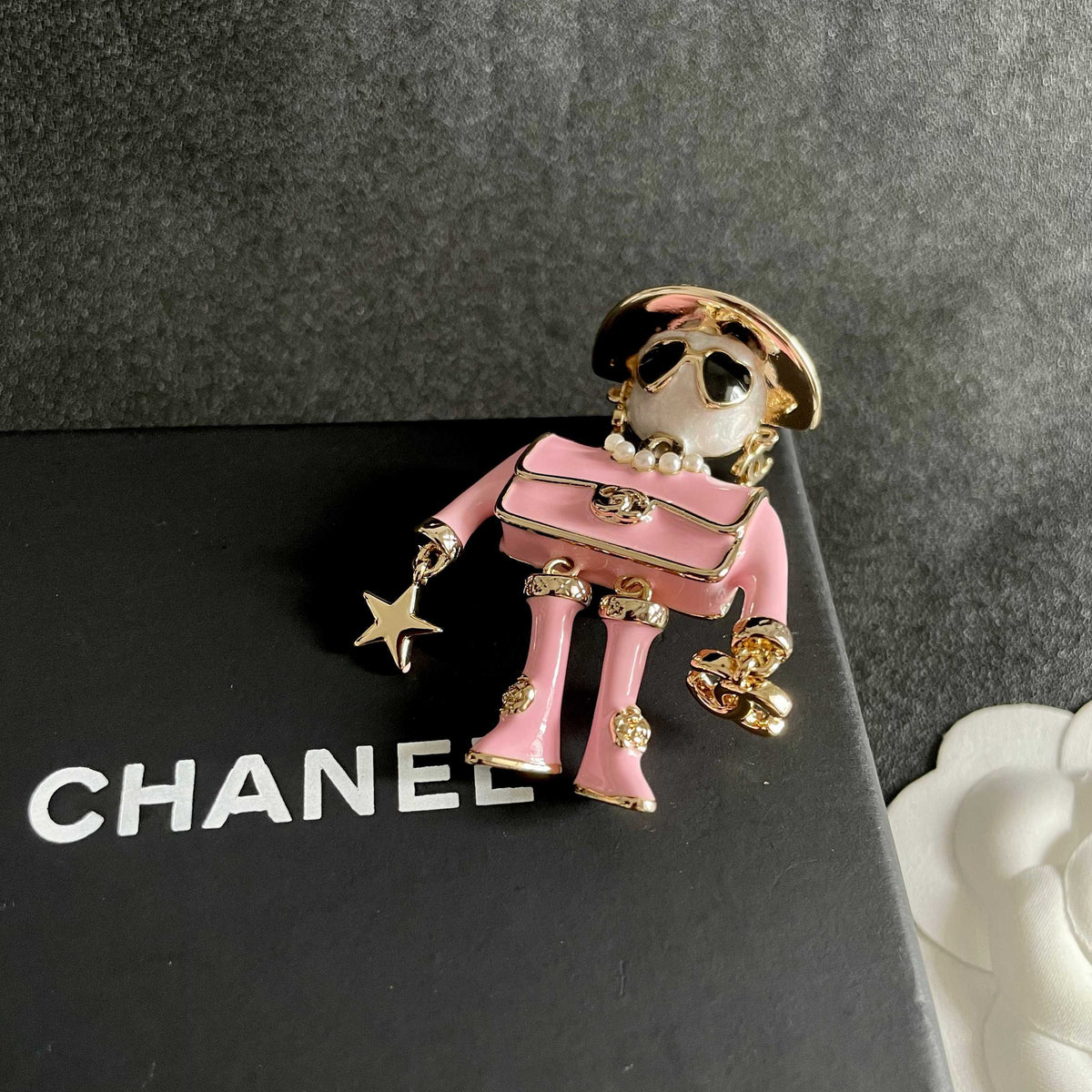 Premium Edition Brooch、Brooches Collection、CH*NEL Series、𝐁𝐫𝐨𝐨𝐜𝐡𝐞𝐬（𝐇）
